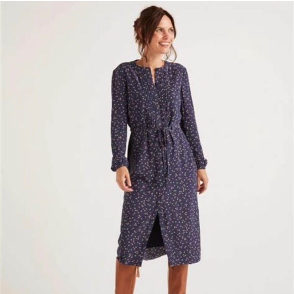 Boden Dresses & Skirts - Boden Navy Blue Floral Corinna Dress